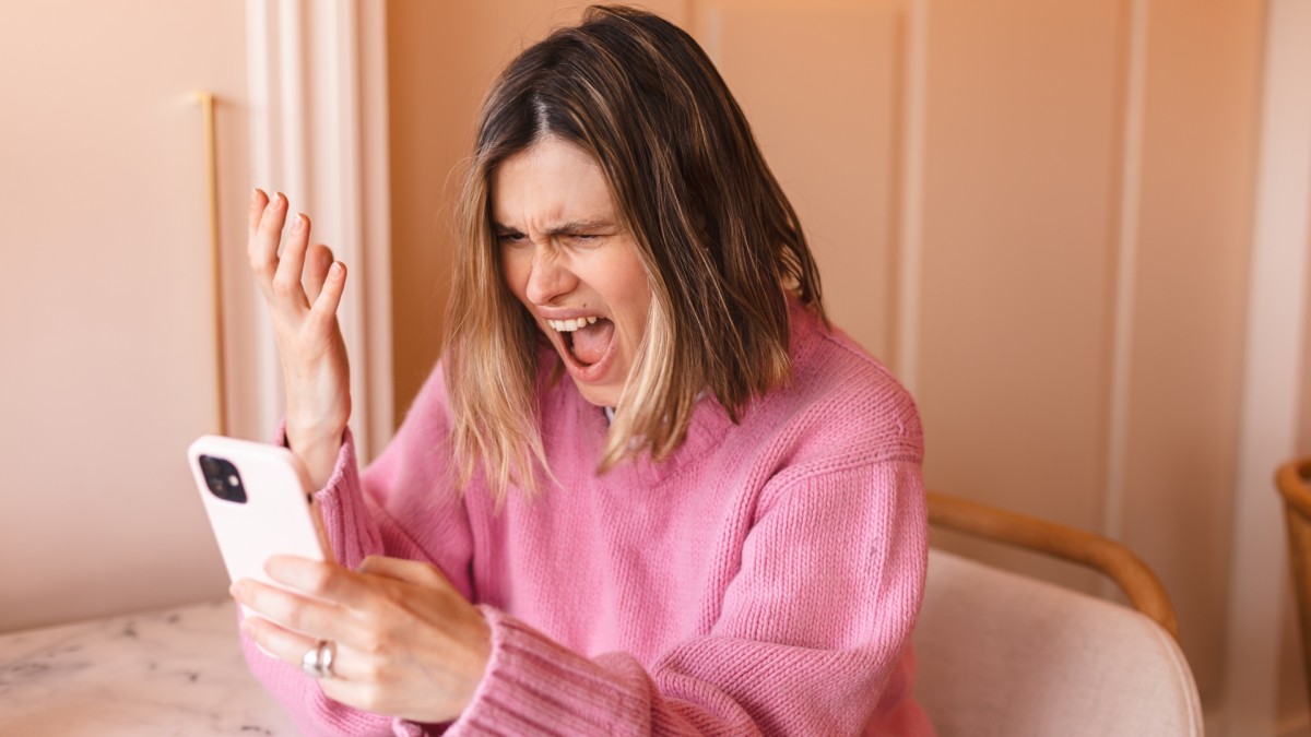 なぜ他人を責めるのか?SNSから見えてくる「心の余裕がない」人の特徴と余裕を保つ方法 - ページ 2 / 2 - by them(バイゼム)